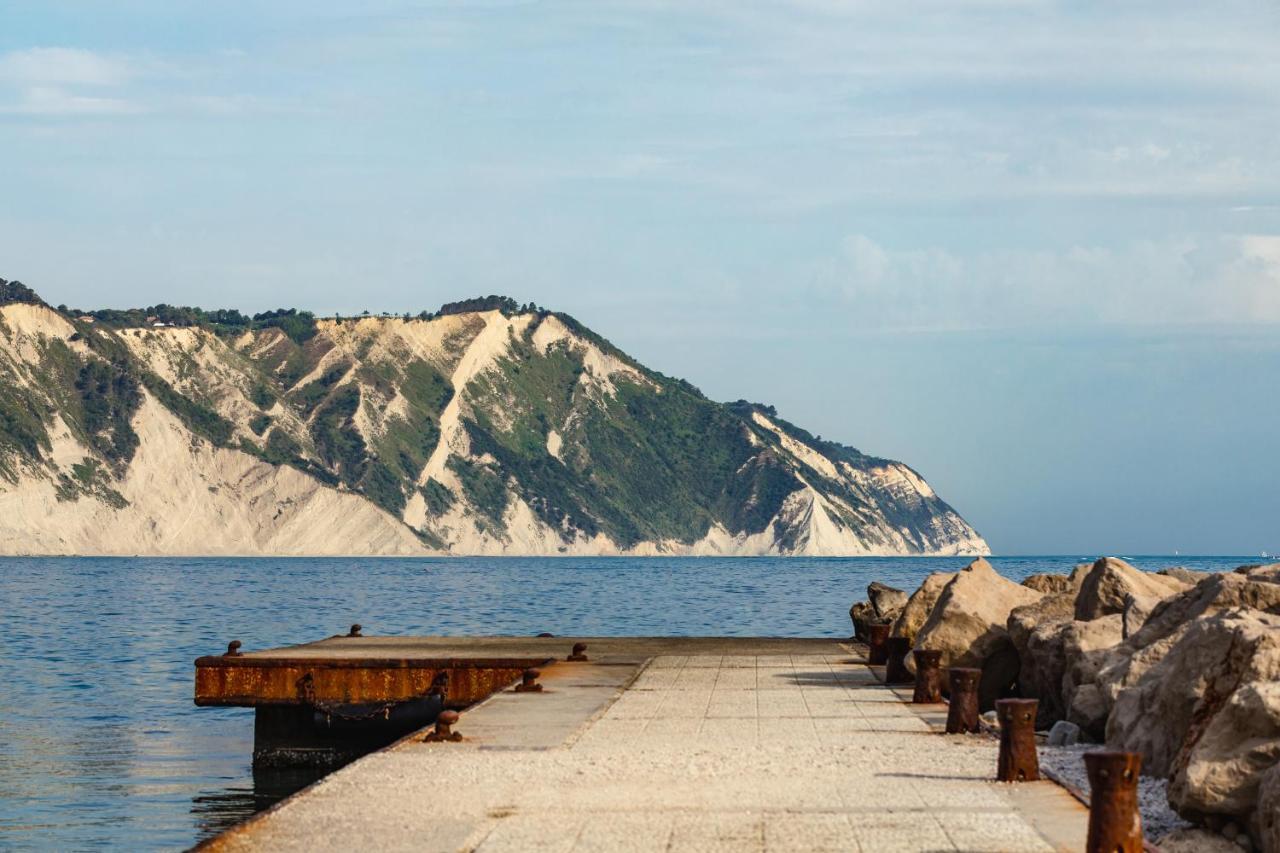 Seebay Hotel Ancona Eksteriør bilde
